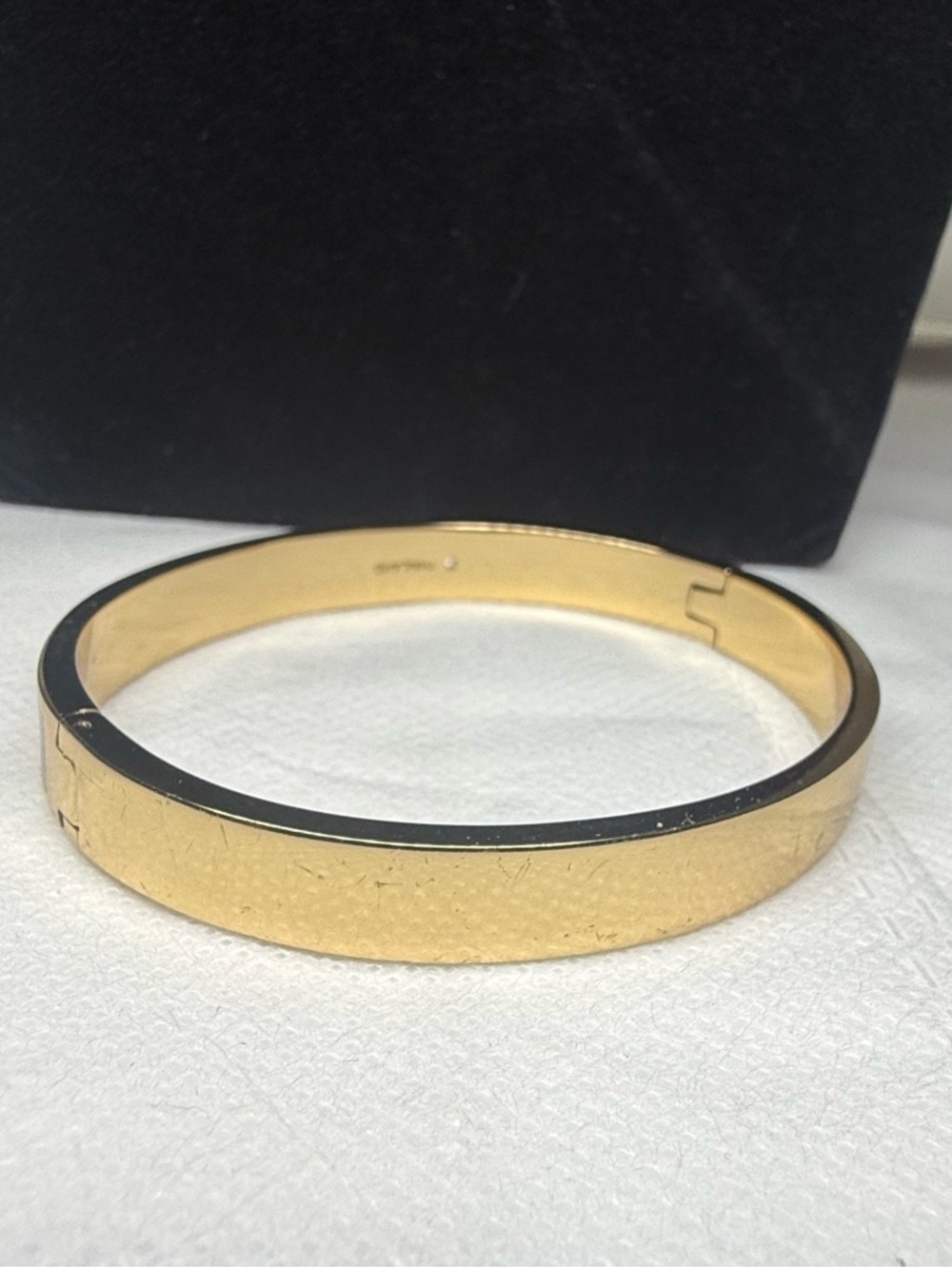 LOWSTART Coach Gold-Tone Red Glitter C Accent Bangle Bracelet w/Dustbag - Picture 10 of 16